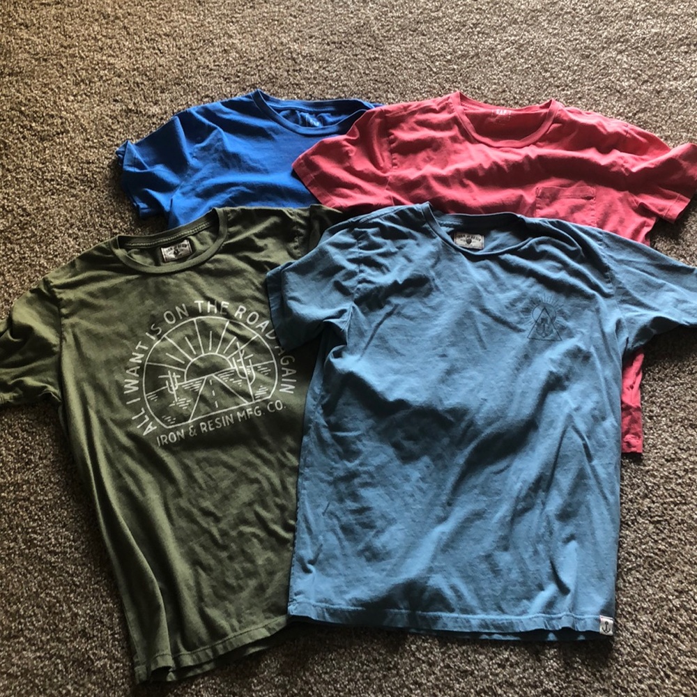 T-shirt bundle (size M)